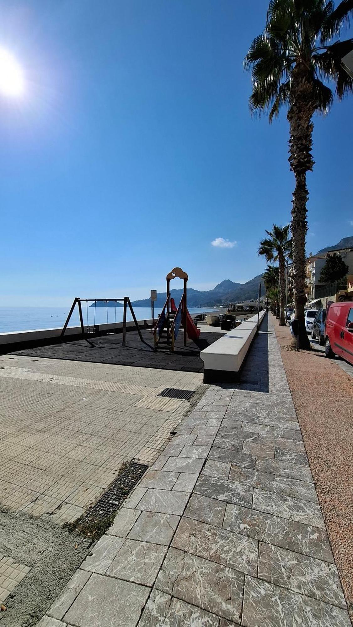 Terrazza Enjoy Apartment Letojanni Bagian luar foto