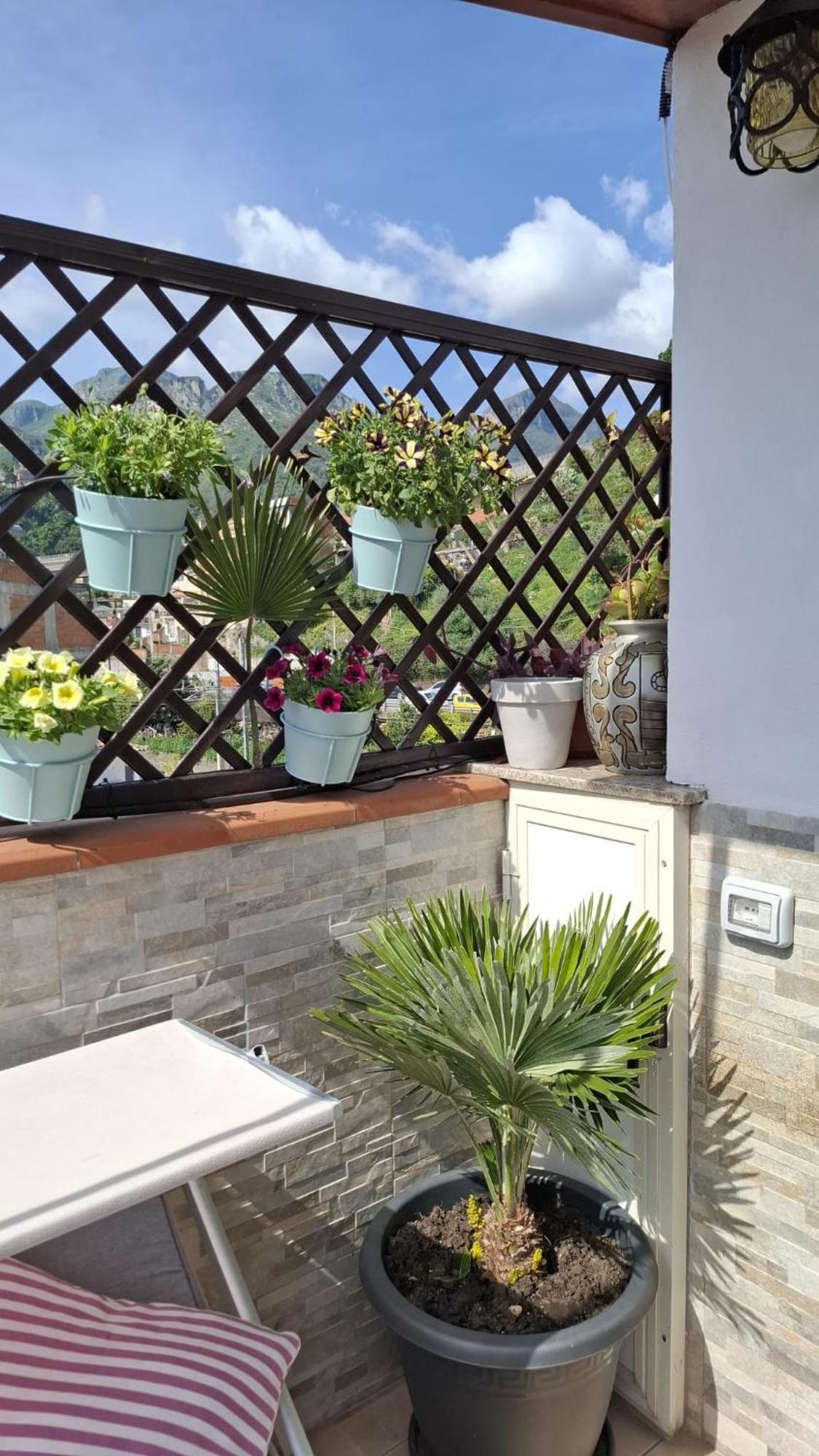 Terrazza Enjoy Apartment Letojanni Bagian luar foto